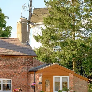 Saughall Mill Farm Holiday home Chester